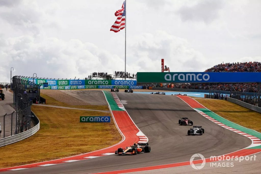 Verstappen gano el Gran Premio de los Estados Unidos de la Formula 1 y Red Bull1