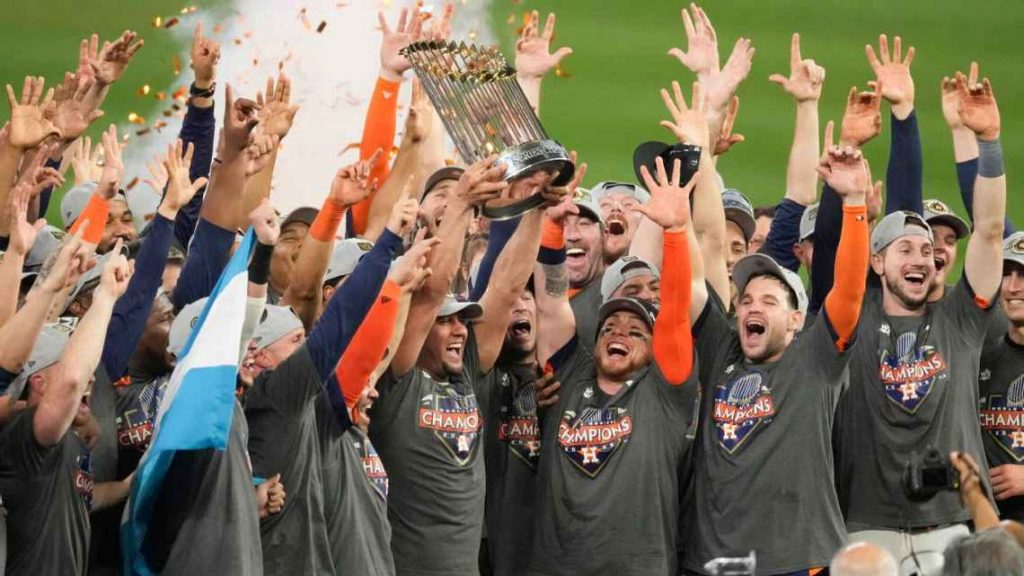 Astros de Houston ganan su segundo titulo de Serie Mundial en la historia de la franquicia
