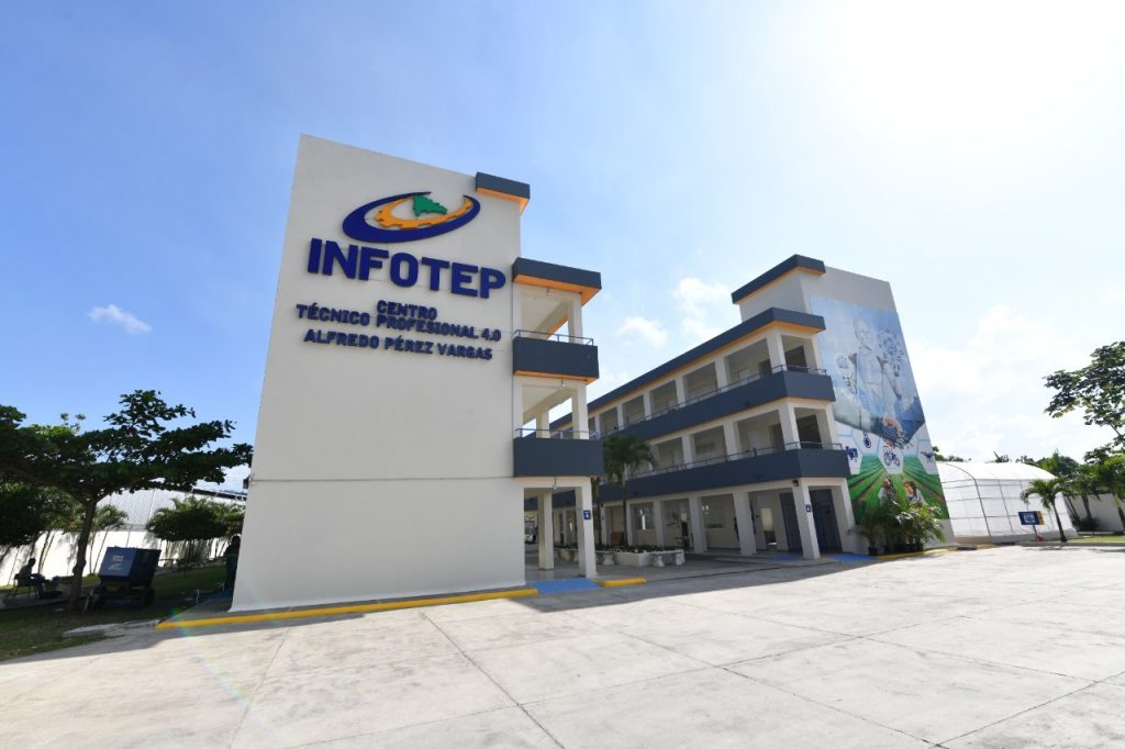INFOTEP inaugura moderno Centro Tecnico Profesional 4.0 en Bonao
