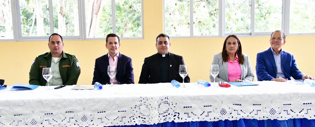 Intrant y Universidad Catolica Nordestana realizan foro para soluciones viales en SFM