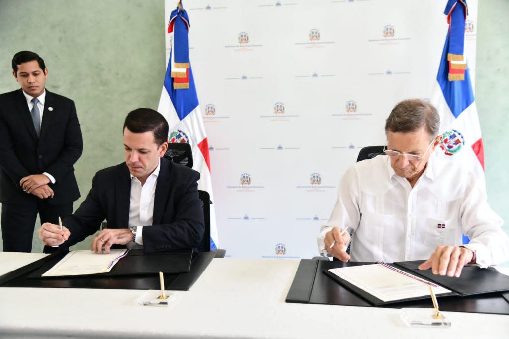 MIREX firma acuerdo con Intrant para facilitar la movilidad de sus colaboradores MIREX firma acuerdo con Intrant para facilitar la movilidad de sus colaboradores