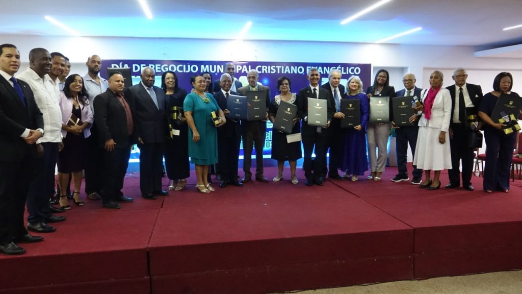 Regidores de la Alcaldia de Santiago celebro segunda edicion del Dia de Regocijo Municipal Cristiano