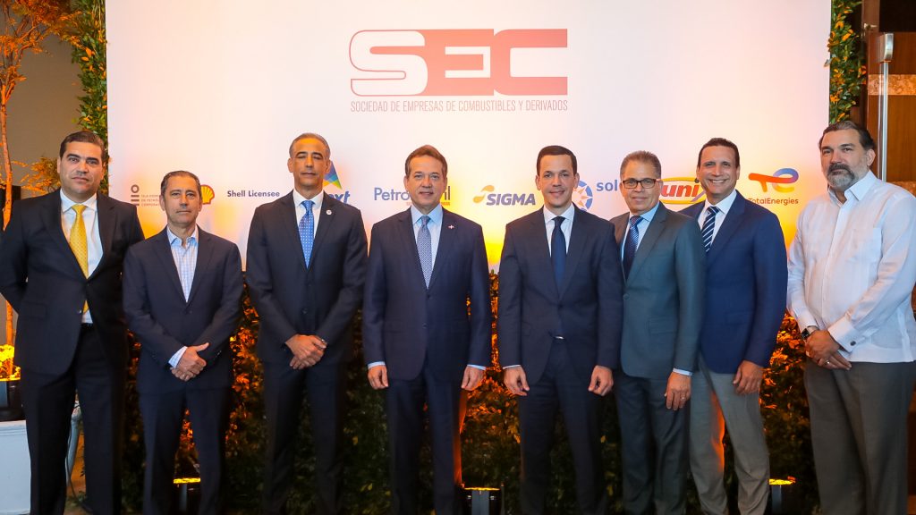 Sociedad de Empresas de Combustibles y Derivados realizo desayuno sobre hidrocarburos