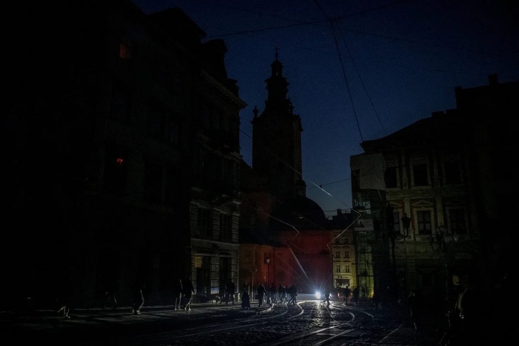 ataques aereos en Kiev y otras regiones de Ucrania lo dejaron sin electricidad