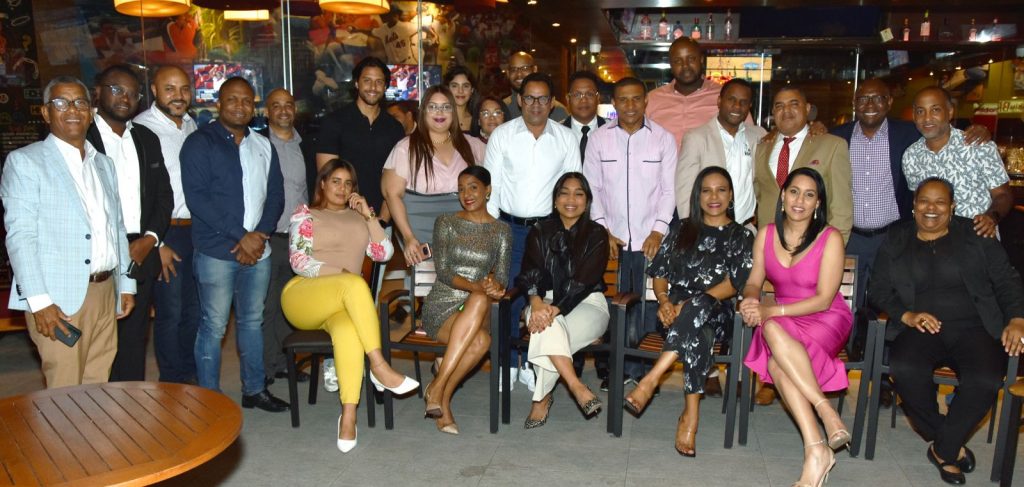 Fundacion Raymond Rodriguez y periodista Vargavila Riveron realizan encuentro navideno con la prensa