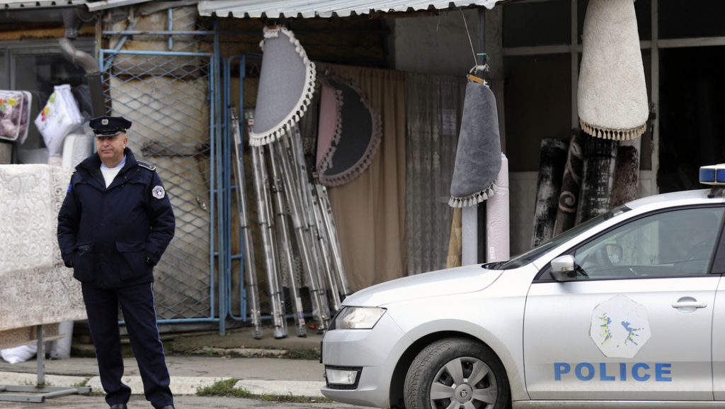 explosiones sacuden el norte de Kosovo Zubin Potok y Mitrovica