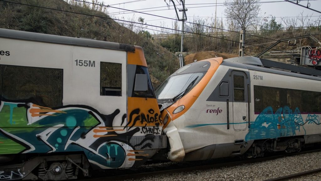 trenes dejo al menos 155 heridos cerca de Barcelona