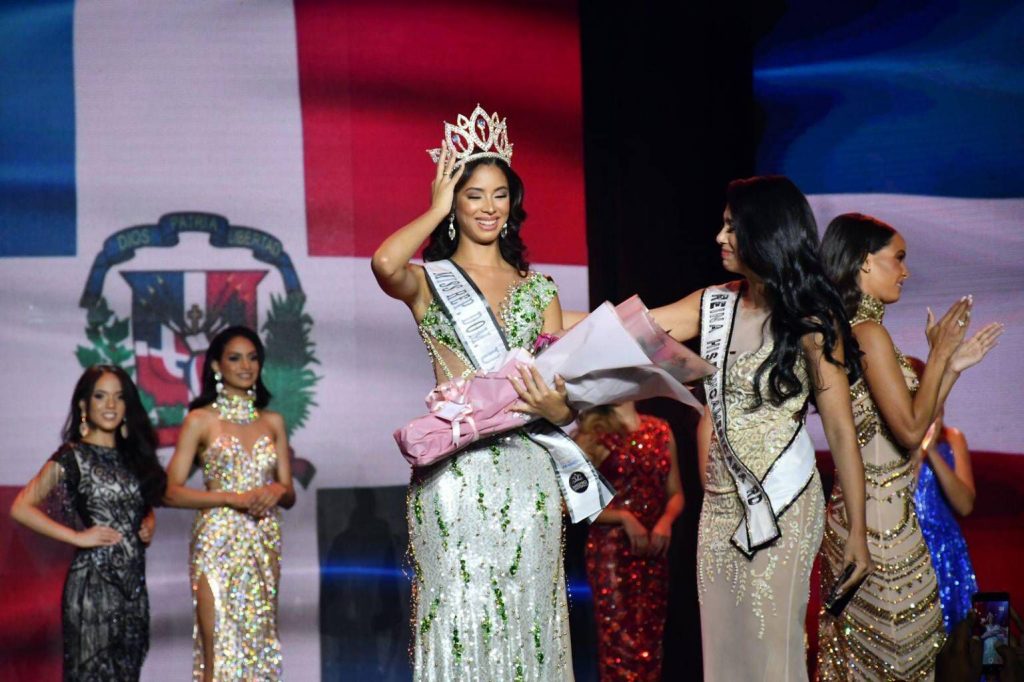 Andreina Martinez queda segunda finalista en Miss Universo1