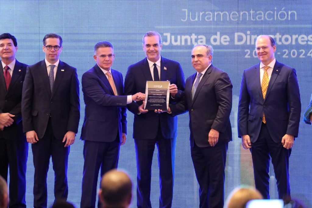 El CONEP reconoce al presidente Abinader por sus múltiples acciones orientadas al desarrollo sostenible del país El CONEP reconoce al presidente Abinader