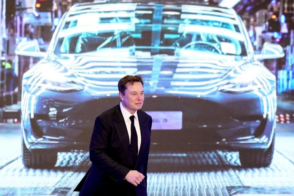 Elon Musk se ha reducido en 200 mil millones de dolares