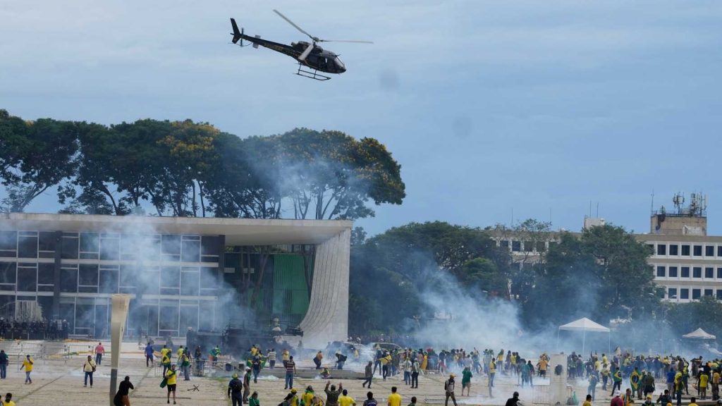Lula destituye al comandante del Ejercito brasileno tras la toma bolsonarista