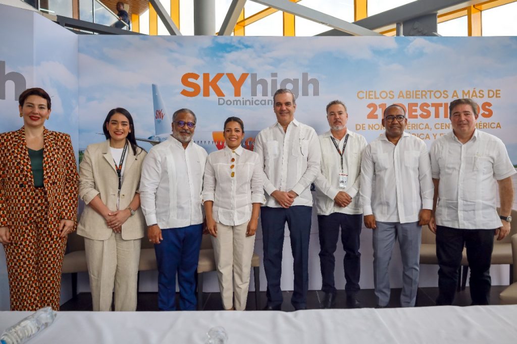 Porcella saluda crecimiento de Sky High y valora compromiso del presidente Abinader con la aviacion civil