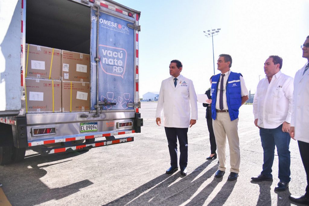 Republica Dominicana recibe 85 mil dosis de vacunas contra el colera