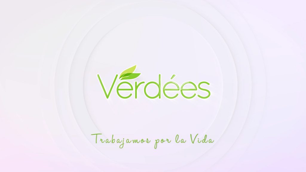 VERDÉES preocupada por la contaminación en el globo terráqueo VERDEES preocupada por la contaminacion en el globo terraqueo