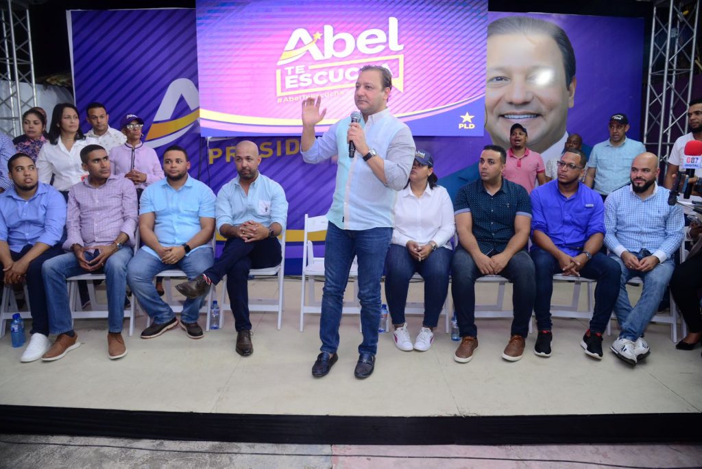 Abel Martinez en Sanchez Ramirez 03