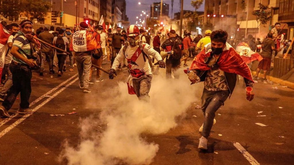 Peru un pais en caida libre1