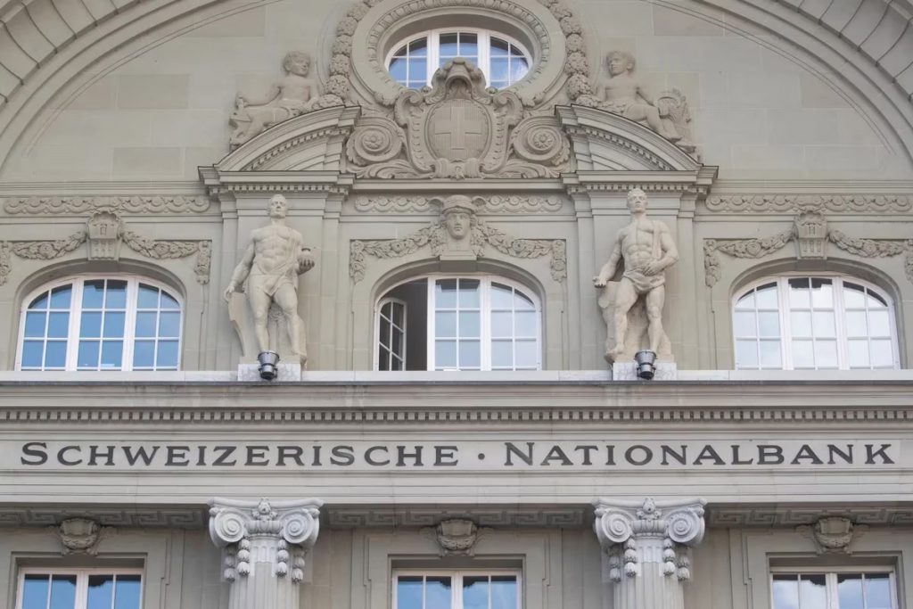 Banco Nacional de Suiza apuntalo a Credit Suisse