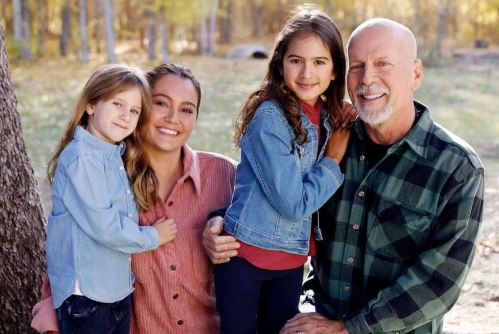 Bruce Willis y Emma Heming junto a sus hijas Mabel y Evelyn