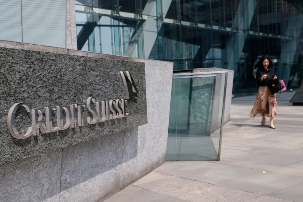 Credit Suisse tras el millonario rescate del banco central de Suiza