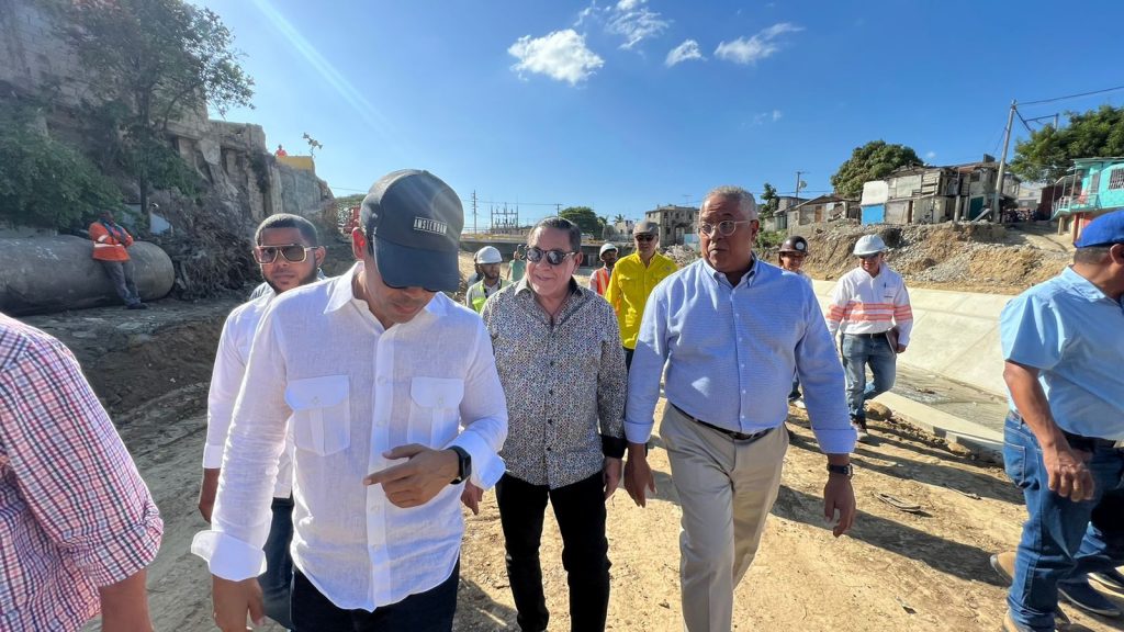 El Cafecito Ampliado, una propuesta especial dedicada a los trabajos saneamiento Arroyo de Gurabo El Cafecito de Haime Thomas y Teleuniverso canal 29 en coordinacion con Wellington Arnaud