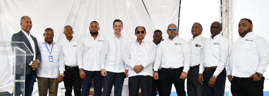 HUGO BERAS Y EQUIPO MOCHOTRAN