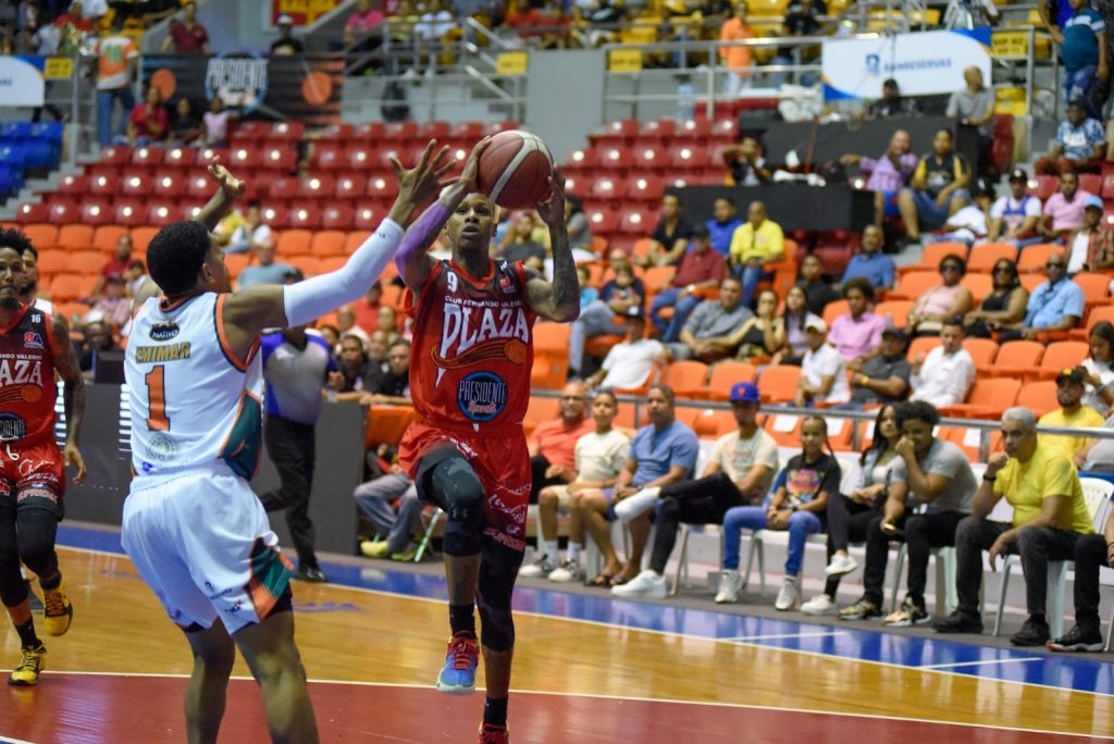 Plaza derrota al Cupes y se acerca a la clasificación en el Torneo 43 del TBS de Santiago Plaza derrota al Cupes y se acerca a la clasificacion en el Torneo 43 del TBS de Santiago