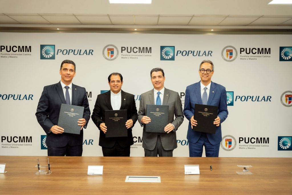 Popular y PUCMM colaboraran para promover el emprendimiento