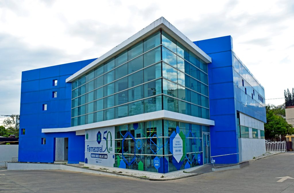 Farmaconal presentó su División Quirúrgica Farmaconal presento su Division Quirurgica