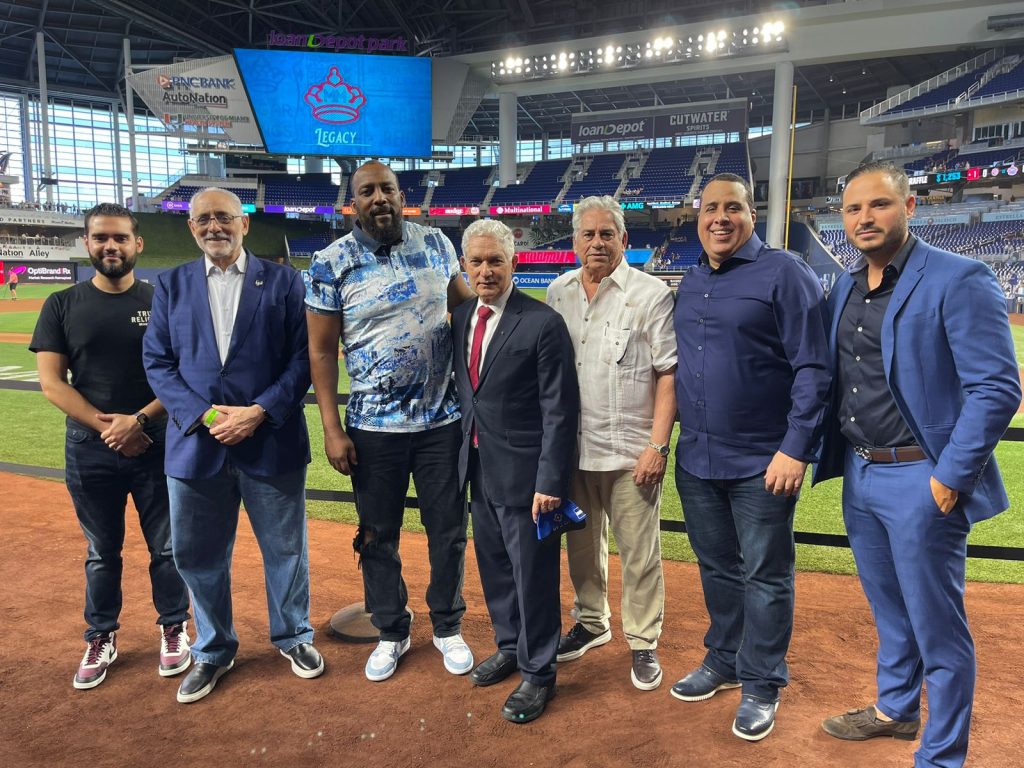 Rafael Almanzar Vitelio Mejia Vladimir Guerrero Juan Puello Herrera Chilote Llenas Virgilio Rojo y Chema Sanchez