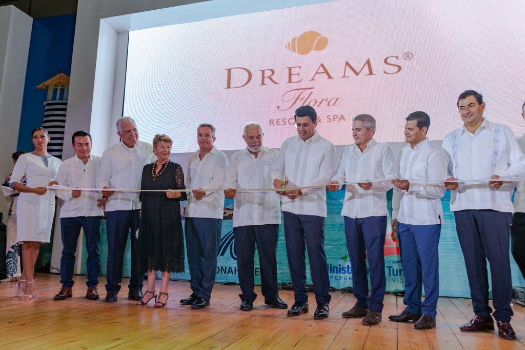 Ministro David Collado, encabeza inauguración oficial del Dreams® Flora Resort & Spa hotel Dreams Flora Resort Spa.
