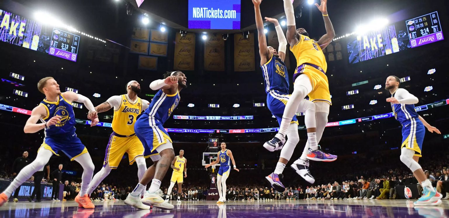 Los Angeles Lakers son finalistas del Oeste tras vencer 122 101 a Golden State Warriors