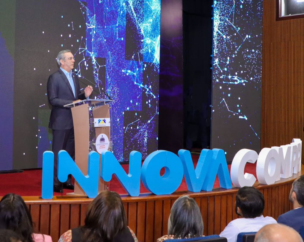 Luis Abinader la Direccion General de Contrataciones Publicas