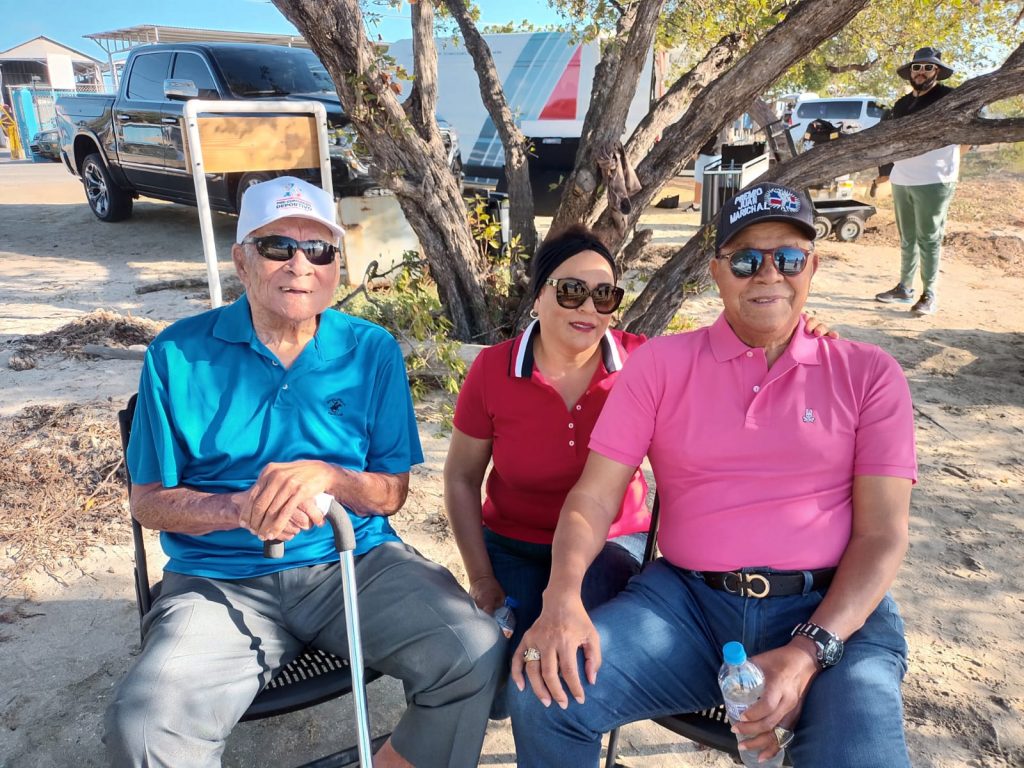 Pica y se Extiende Virgil y Marichal