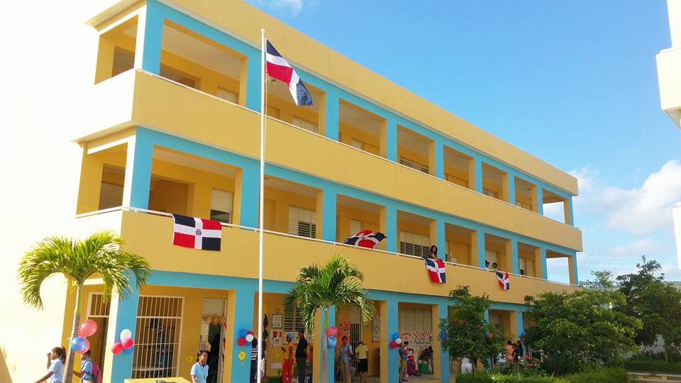 escuela en puerto plata eljacaguero