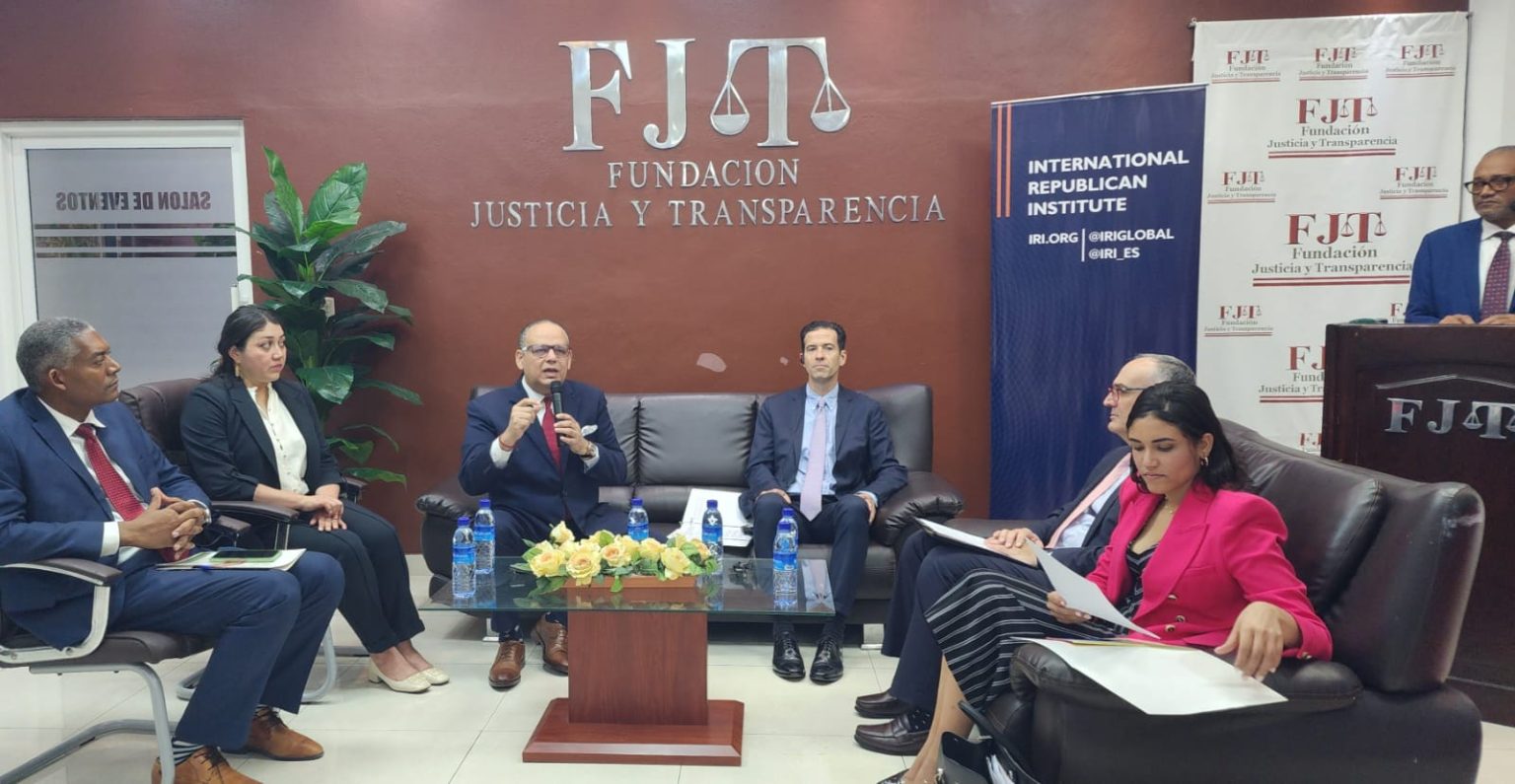 FJT socializa informe sobre el Impacto Economico Social y Politico de las relaciones Dominico China