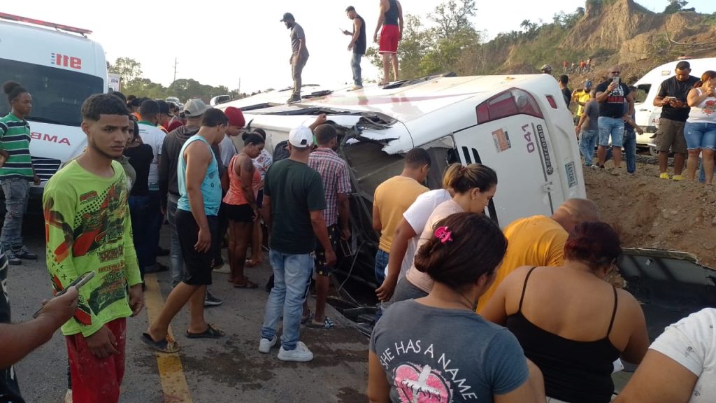 accidente autopista Duarte la vega eljacaguero