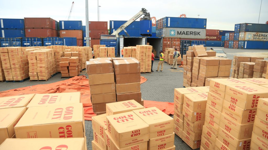 Aduanas ha detectado 75 millones de articulos de contrabando