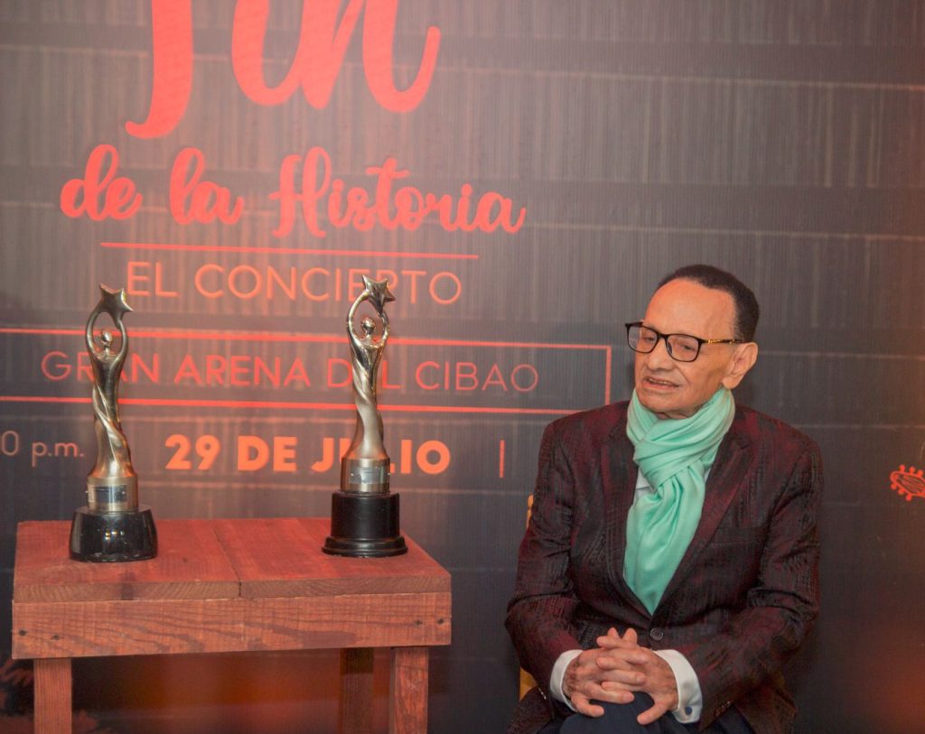 Luis Segura anuncia grandes artistas lo acompanaran en su espectaculo Fin de la Historia