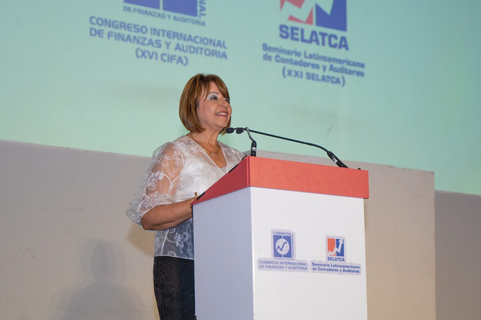 Rosanna Ruiz presidenta de la ABA