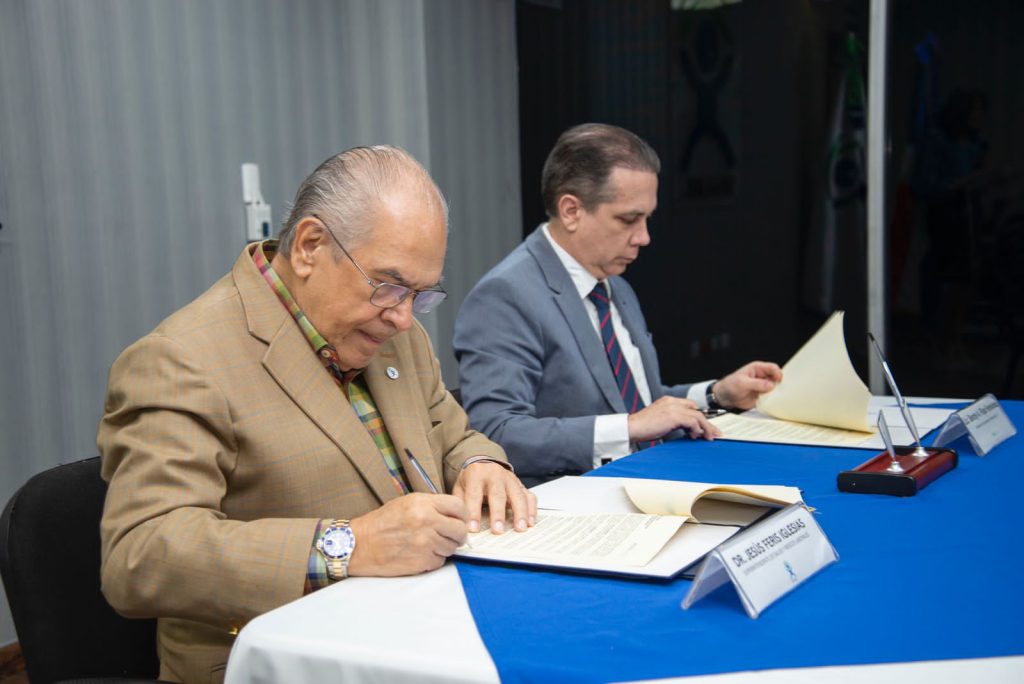 SISALRIL y ACIS suscriben acuerdo de cooperacion para impulsar temas de salud y seguridad laboral
