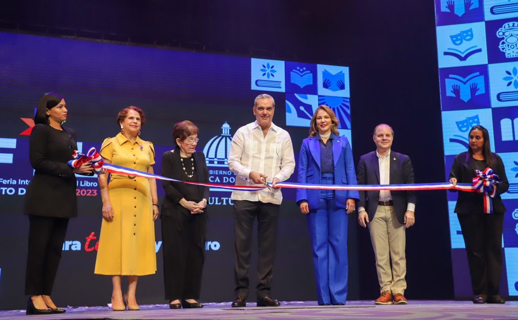 Presidente Abinader inaugura la XXV Feria Internacional del Libro Santo Domingo 2023 Abinader inaugura la XXV Feria Internacional del Libro Santo Domingo 2023