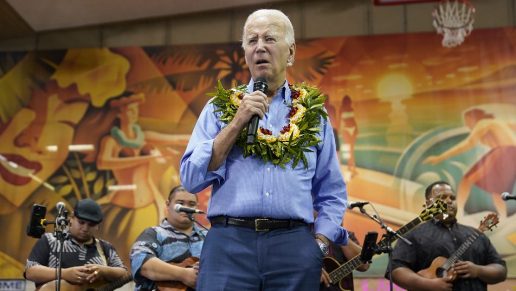 Biden compara los incendios en Hawai con un fuego en la cocina de su casa