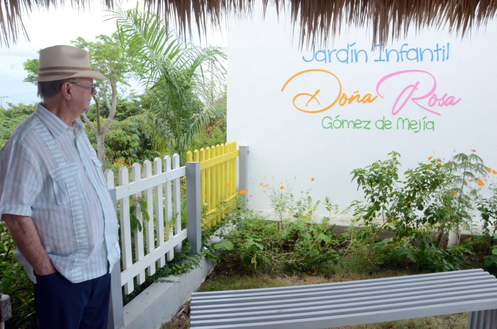 Hipolito mejia eljacaguero