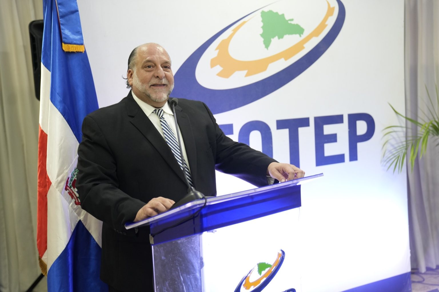 Javier Elmudesi presidente de la Asociacion de Industrias de Zona Franca La Romana