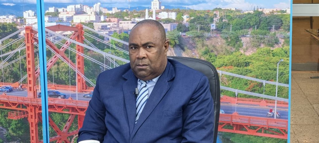 Melido Guzman aspira a volver a ser regidor del ayuntamiento de Santiago