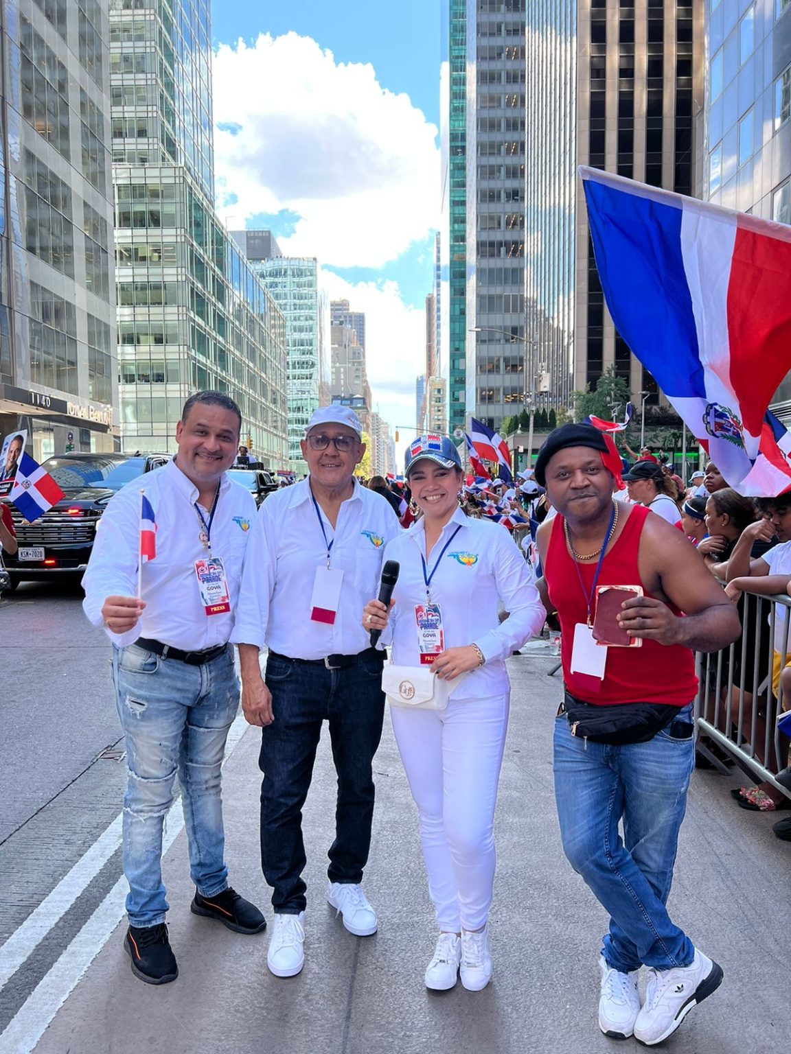 Ustedes y Nosotros con cobertura completa de La Gran Parada Dominicana de Nueva York