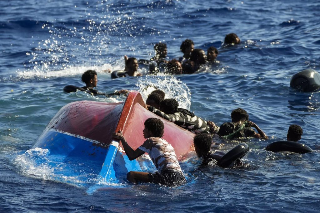 migrantes murieron en un nuevo naufragio frente a la isla italiana de Lampedusa2