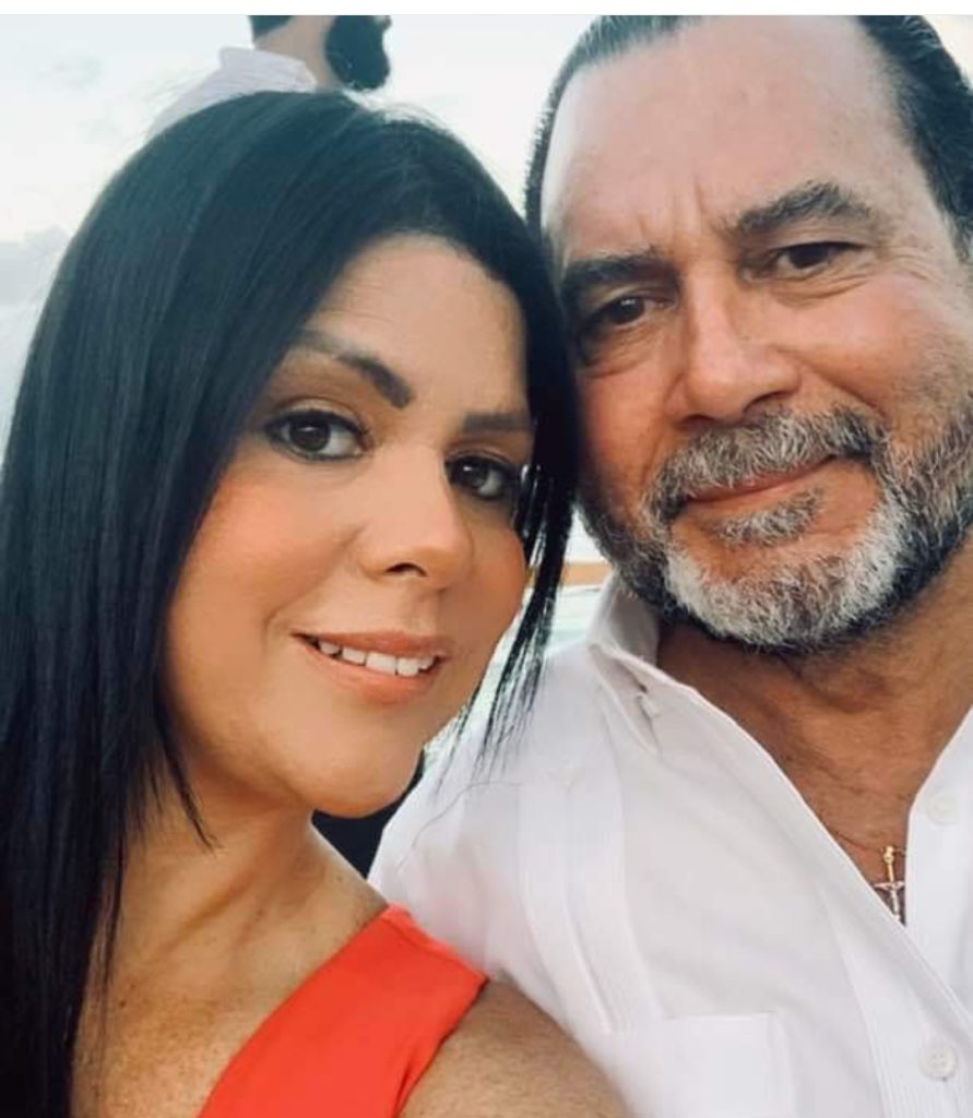 Amilcar Romero y su fallecida hija
