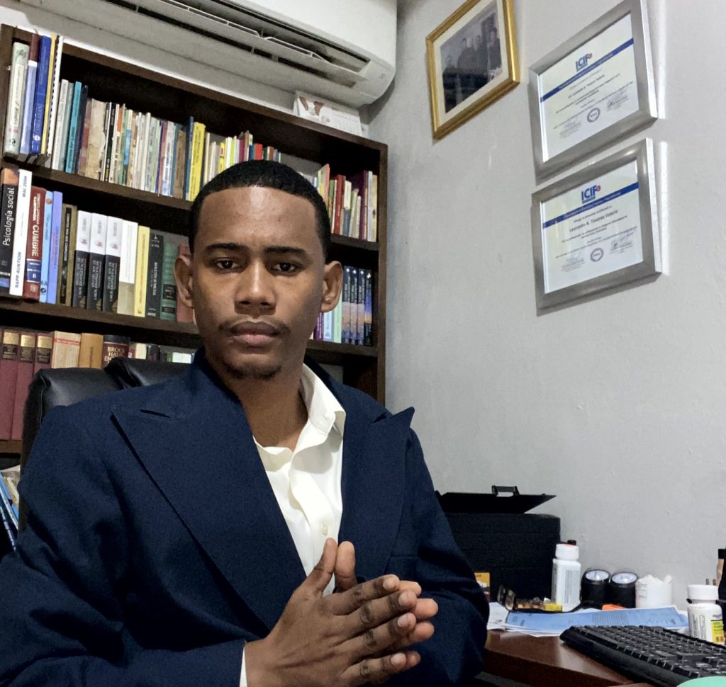 Carlos Miguel Fernandez Desmiente la Cantidad de Miembros de la Fuerza del Pueblo
