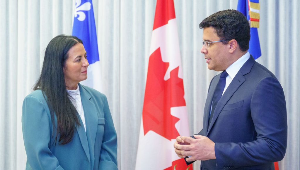 Collado y ministra de Turismo de Canada estrechan relaciones e1695559144520